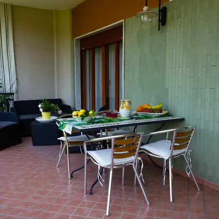 Flower's Holiday home *